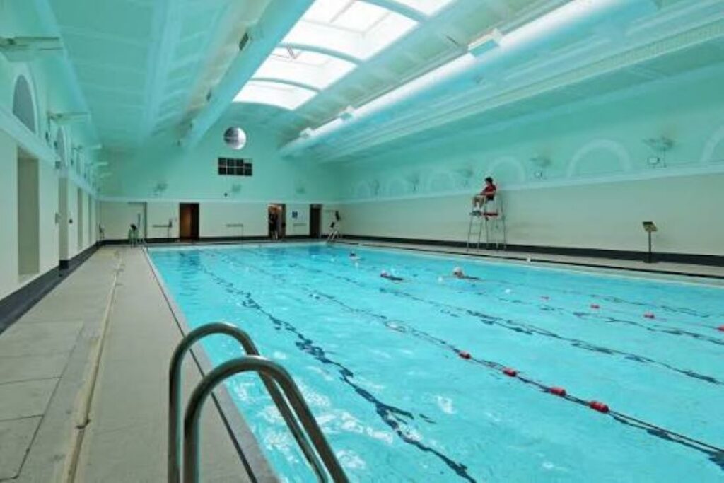 swimming pool repair